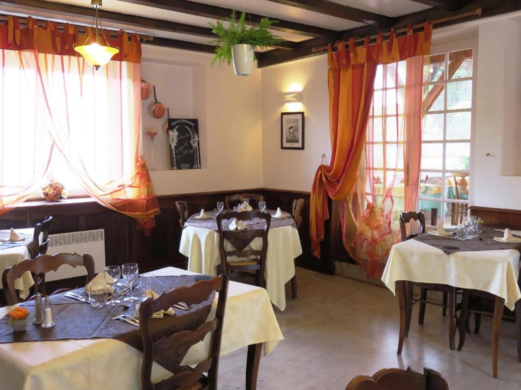 ホテルLe Relais Du Pont De Rhodes Frayssinet エクステリア 写真